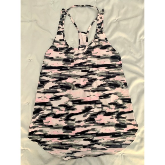 Lululemon Pink Camo Water Bound Singlet - Picture 3 of 6